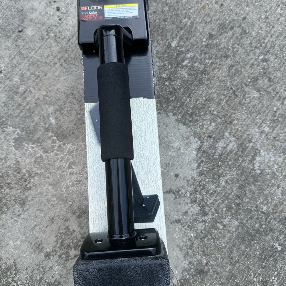 Black Floor Jack with Handle